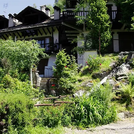 Hintown Maison Brusson