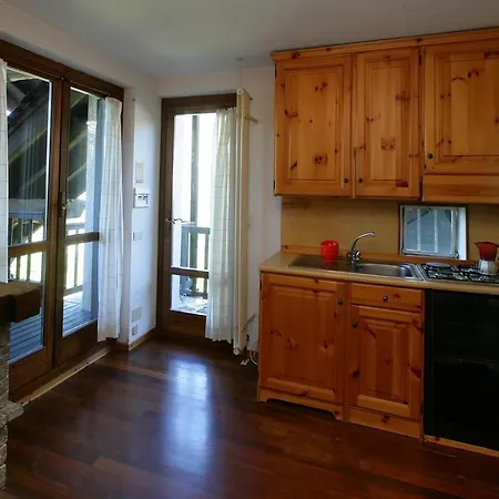 Hintown Maison Brusson Lägenhet Saint-Vincent